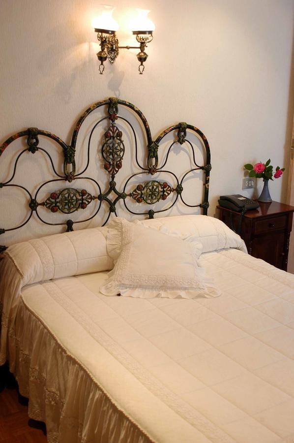 Hotel Julia Аранда-де-Дуеро Номер фото